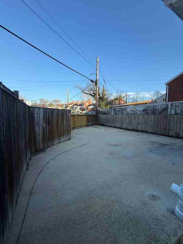 312 Burbank St Se - Photo 2 of 12