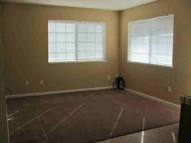 520 Kentucky St - Photo 4 of 11