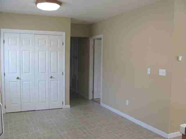 520 Kentucky St - Photo 7 of 11