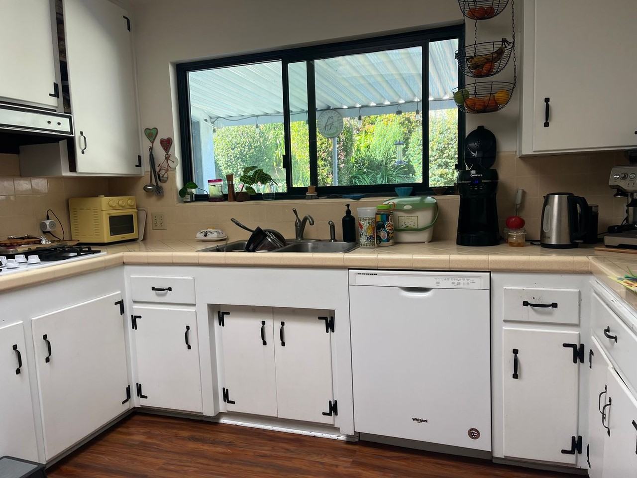 110 Highland Dr - Photo 2 of 11