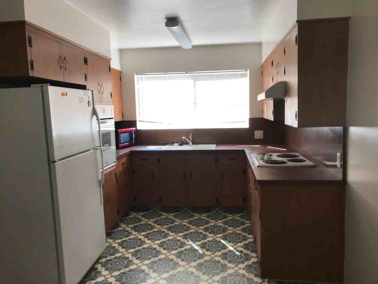 596 Couper Dr - Photo 2 of 11