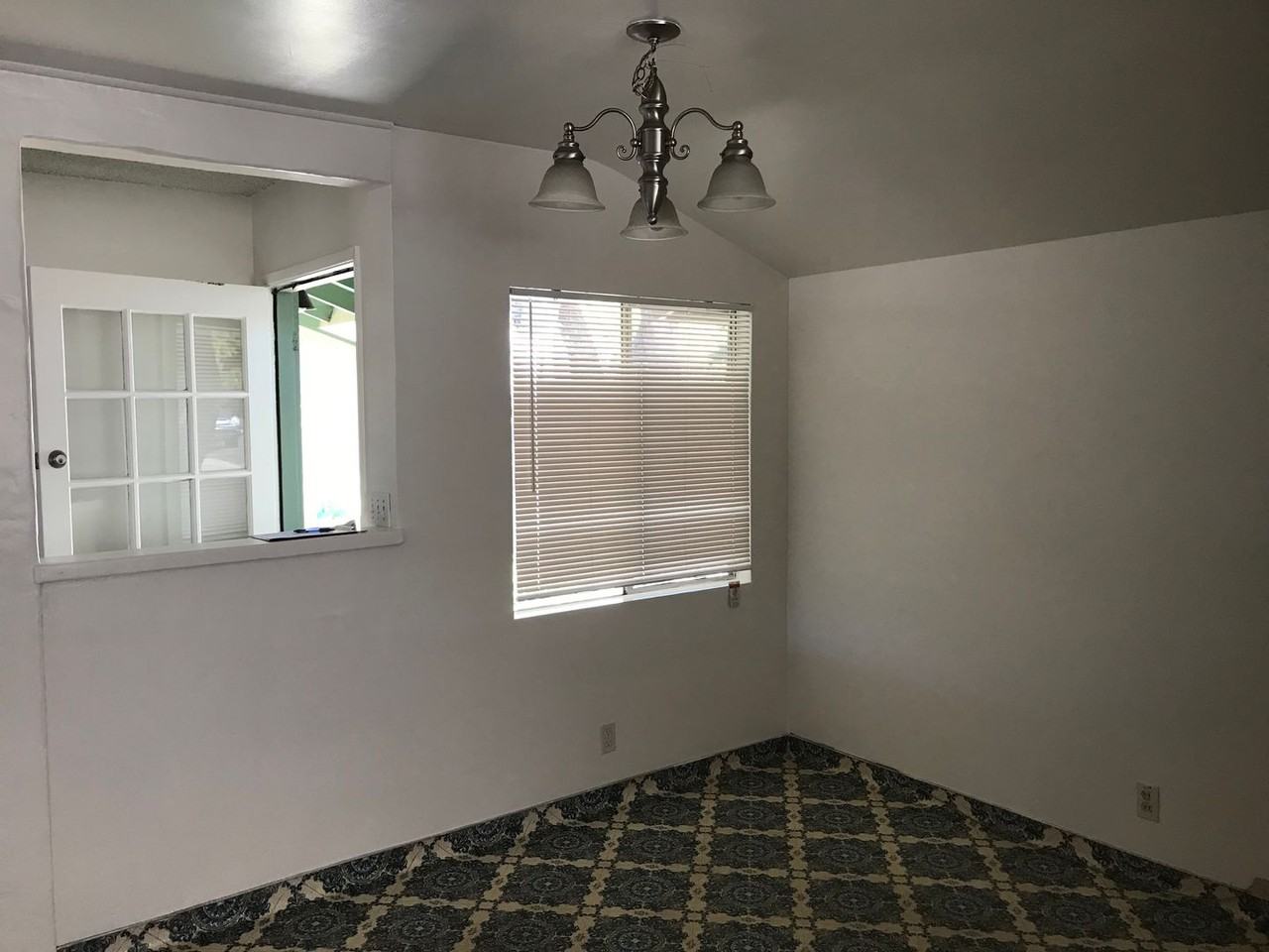 596 Couper Dr - Photo 7 of 11