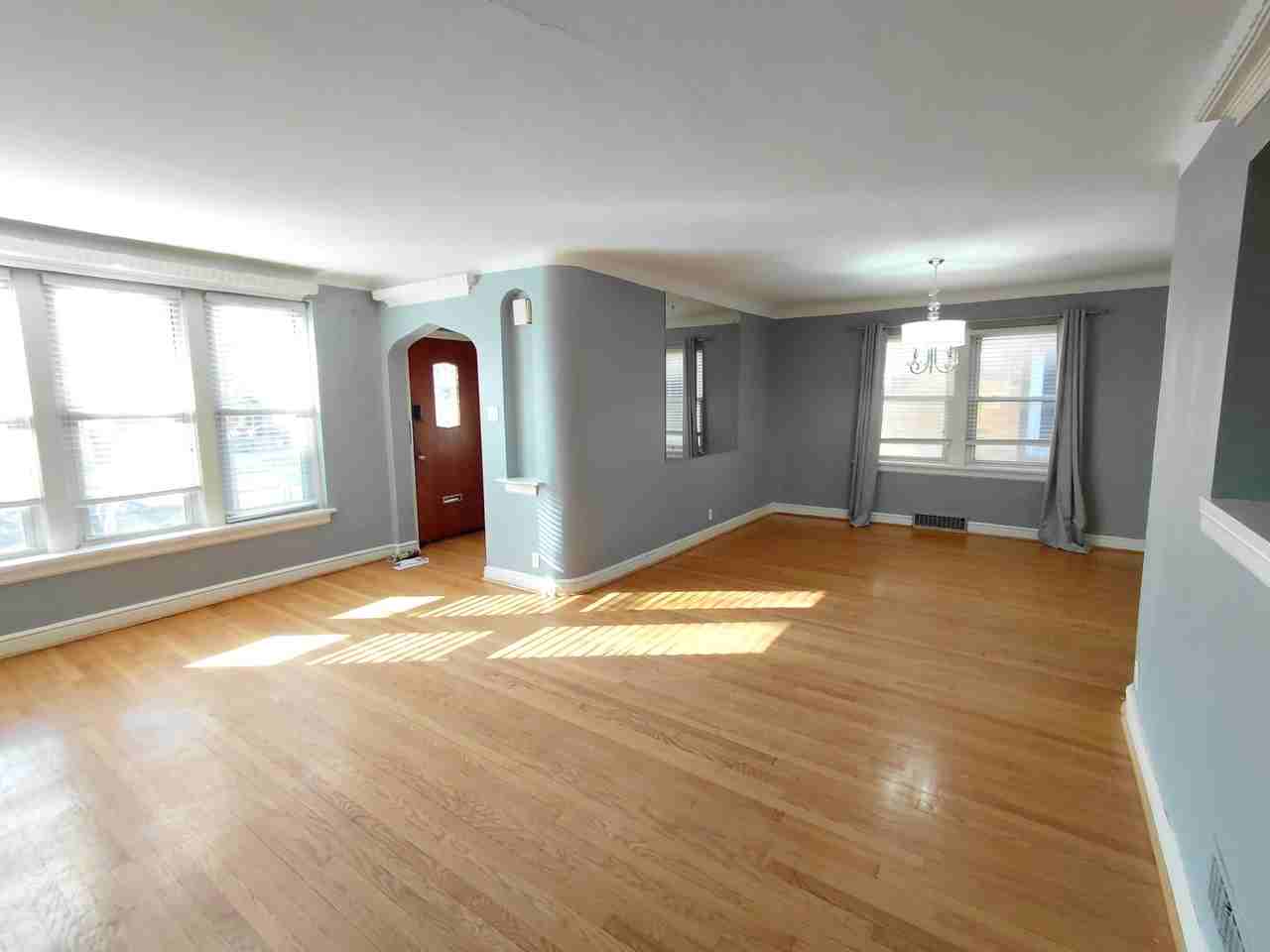 6637 Devonshire Ave #1F - Photo 2 of 11