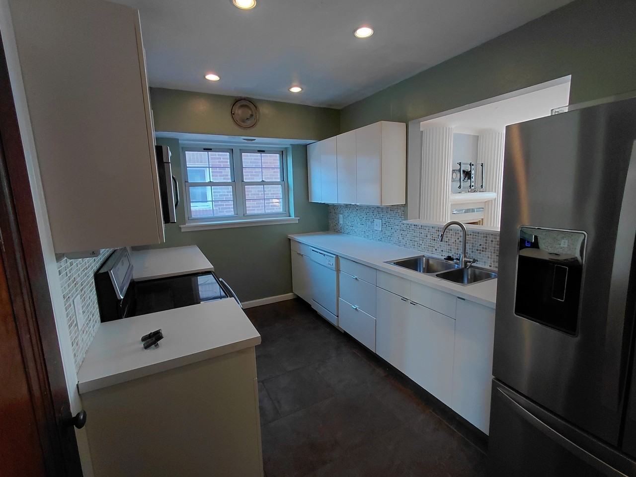 6637 Devonshire Ave #1F - Photo 3 of 11