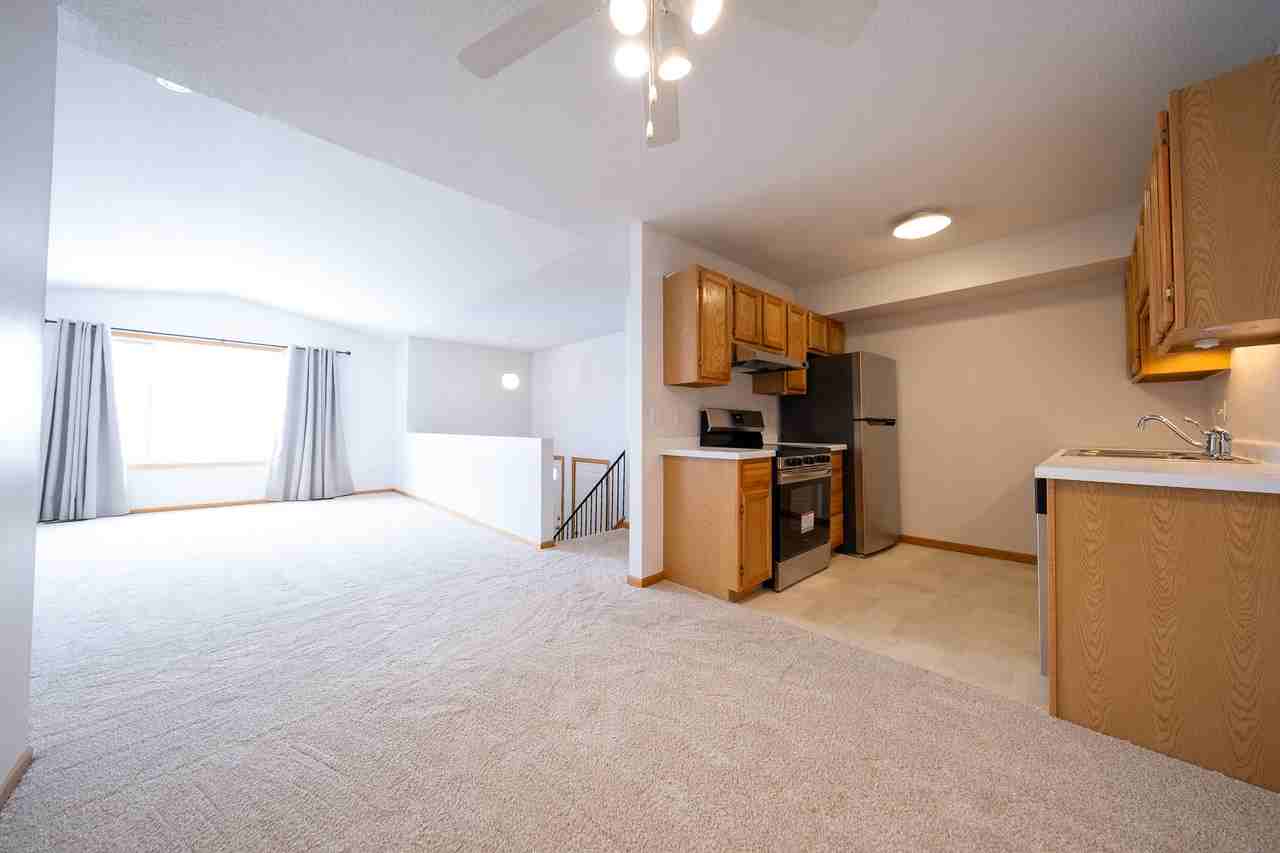 634 Mcintosh Ct #1 - Photo 2 of 24