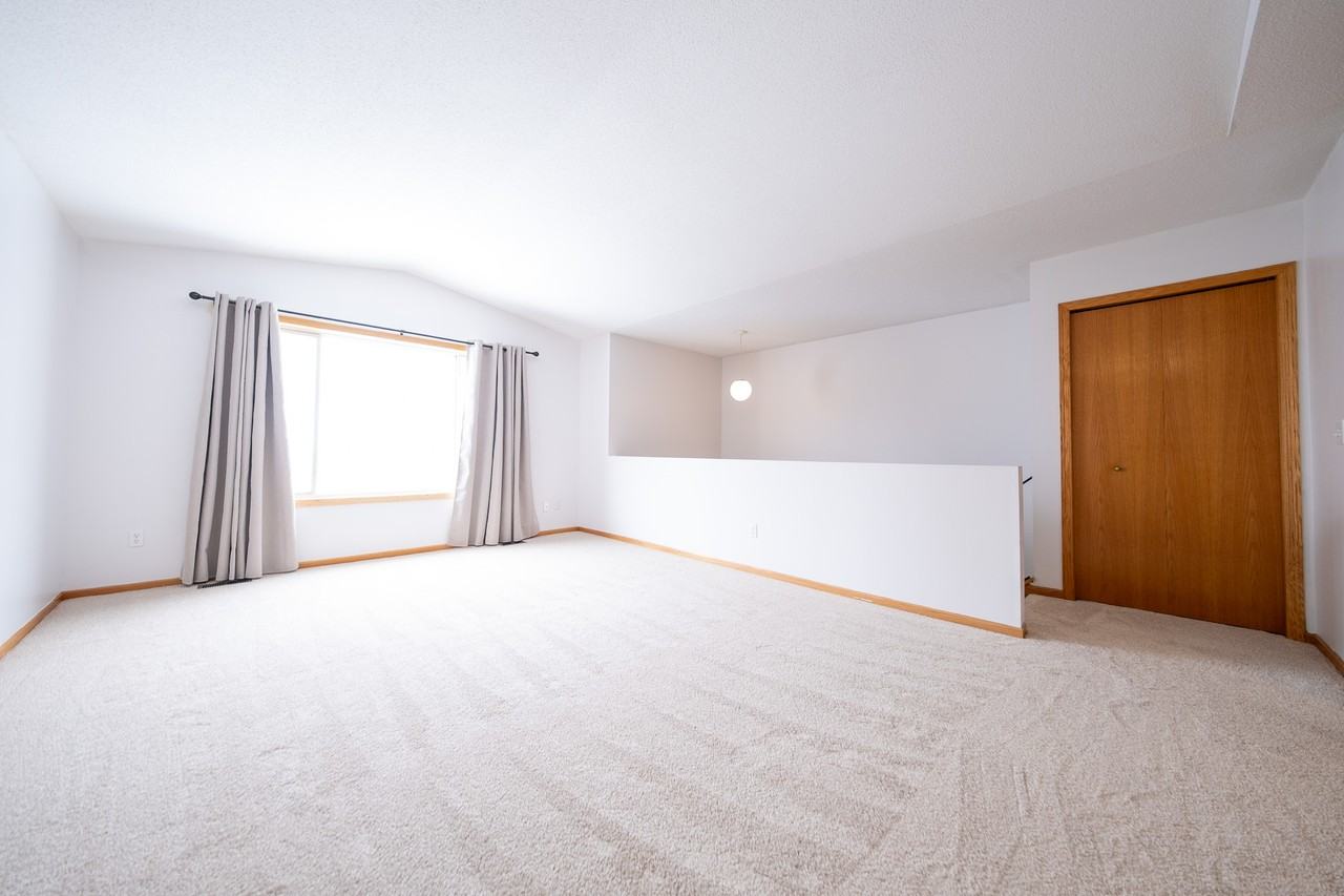 634 Mcintosh Ct #1 - Photo 3 of 24