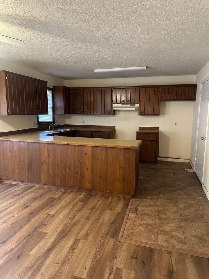 3356 W Camelot St - Photo 4 of 13