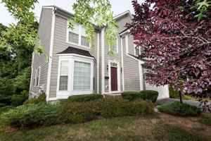 featured image of 616 Rainier Rd