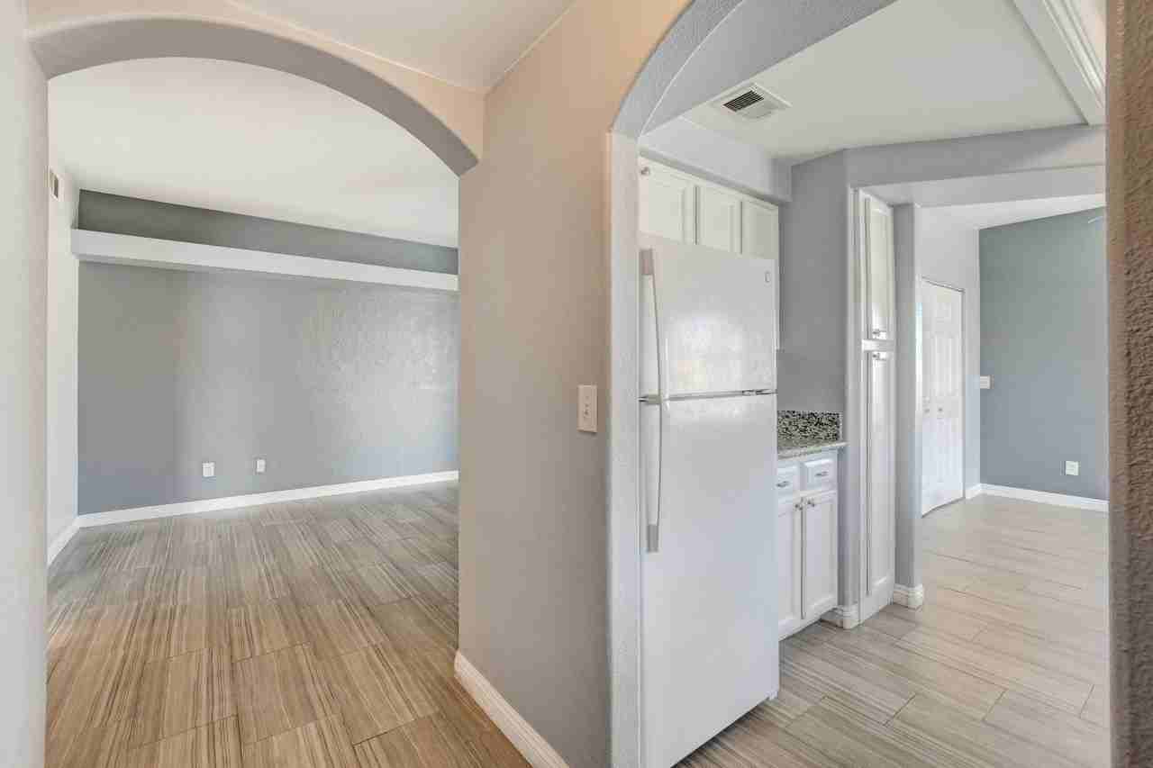 8416 White Eagle Ave #202 - Photo 7 of 43