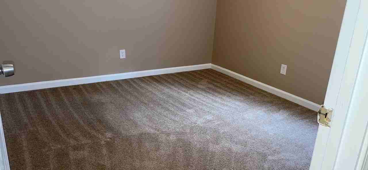 9299 Charly Hill Ln - Photo 6 of 9