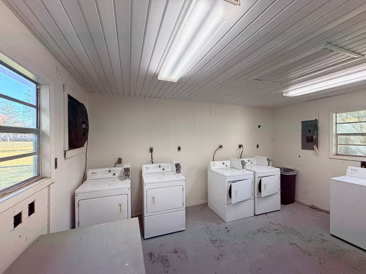 202 202 E. Main St. * - 924 - A #A - Photo 6 of 14