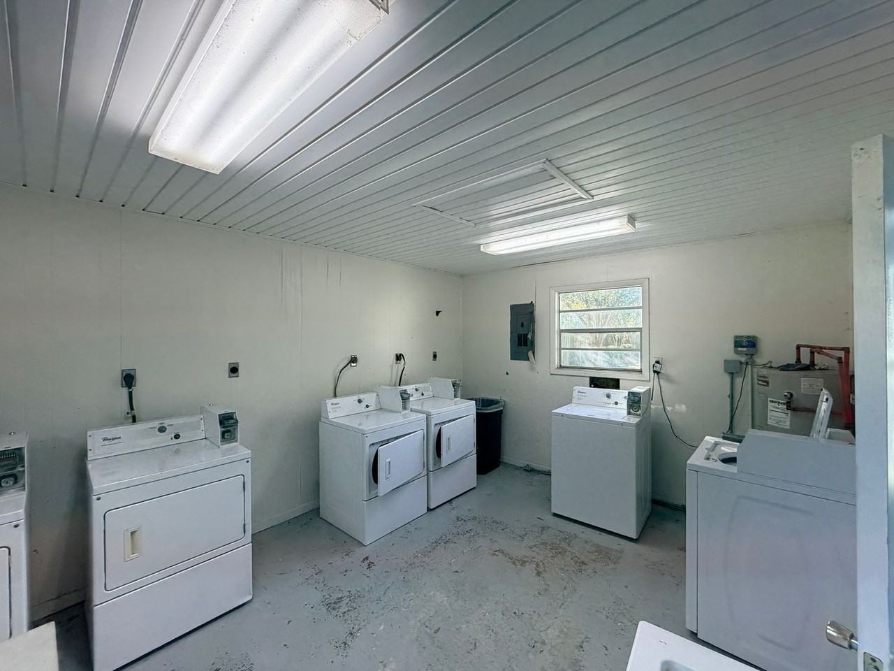 202 202 E. Main St. * - 924 - A #A - Photo 7 of 14