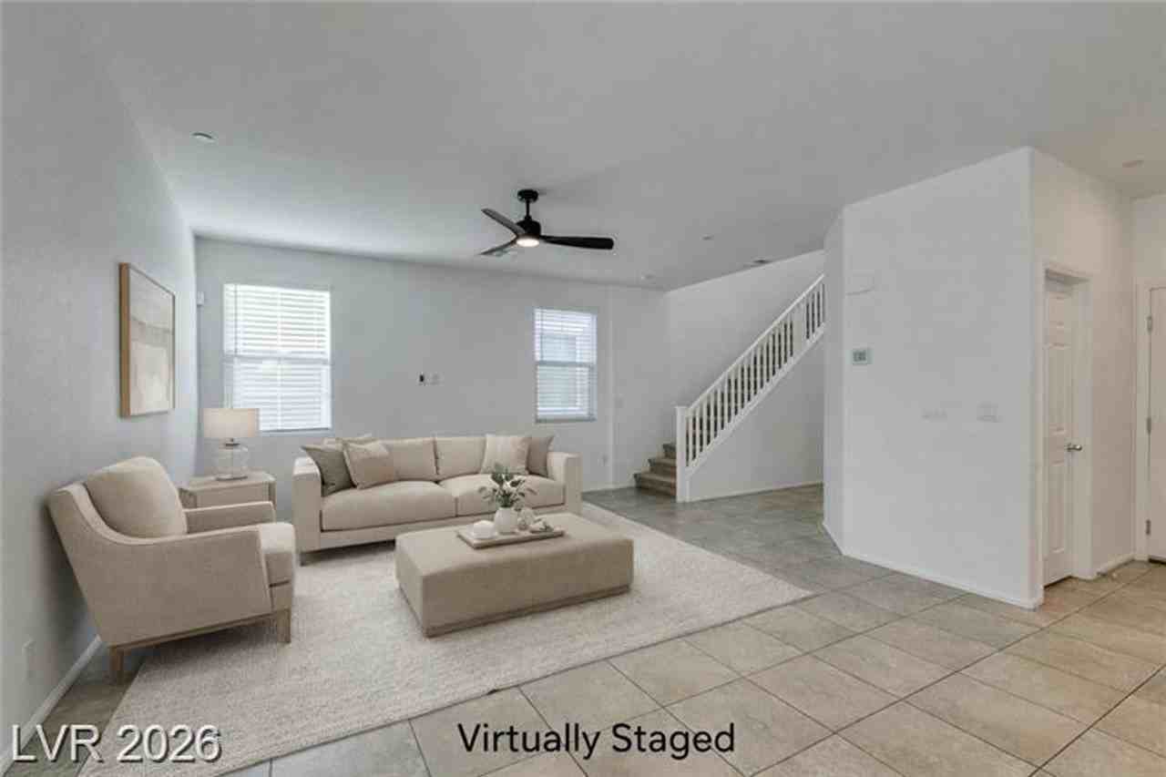 1027 Huckburn Ave - Photo 2 of 46