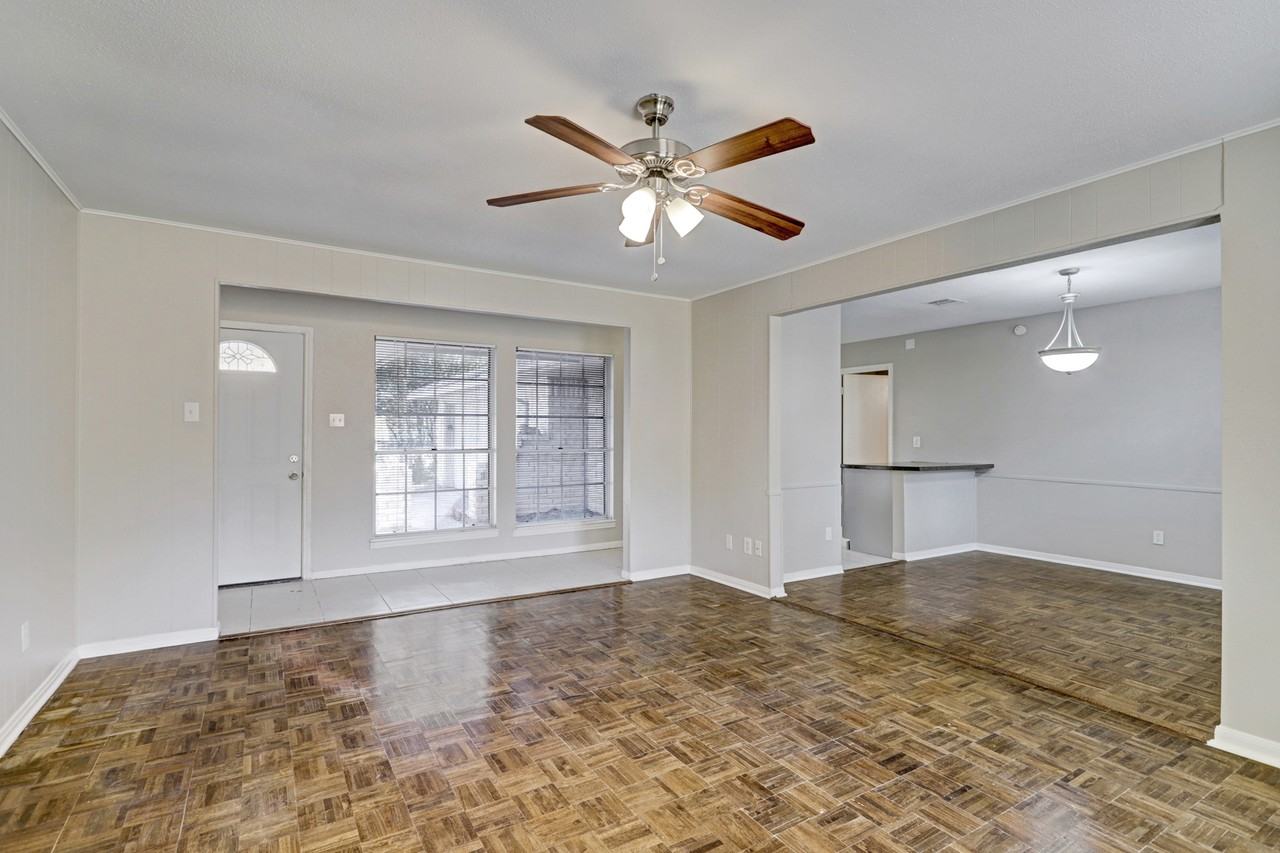 2403 Tinechester Dr #1 - Photo 3 of 10