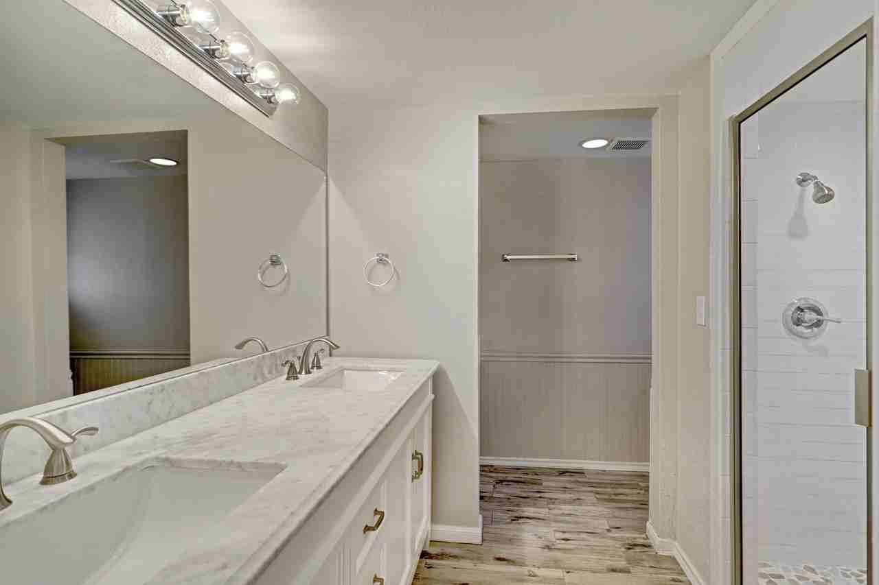 2403 Tinechester Dr #1 - Photo 7 of 10