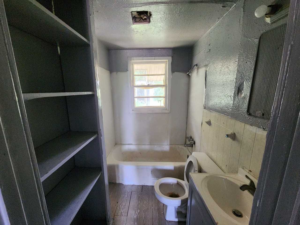 336 E Olive St - Photo 6 of 6