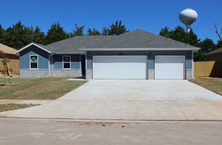 407 E Rosalie - Photo 1 of 1