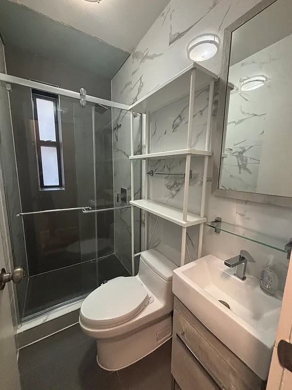 124 E 103rd St #10 - Photo 5 of 5