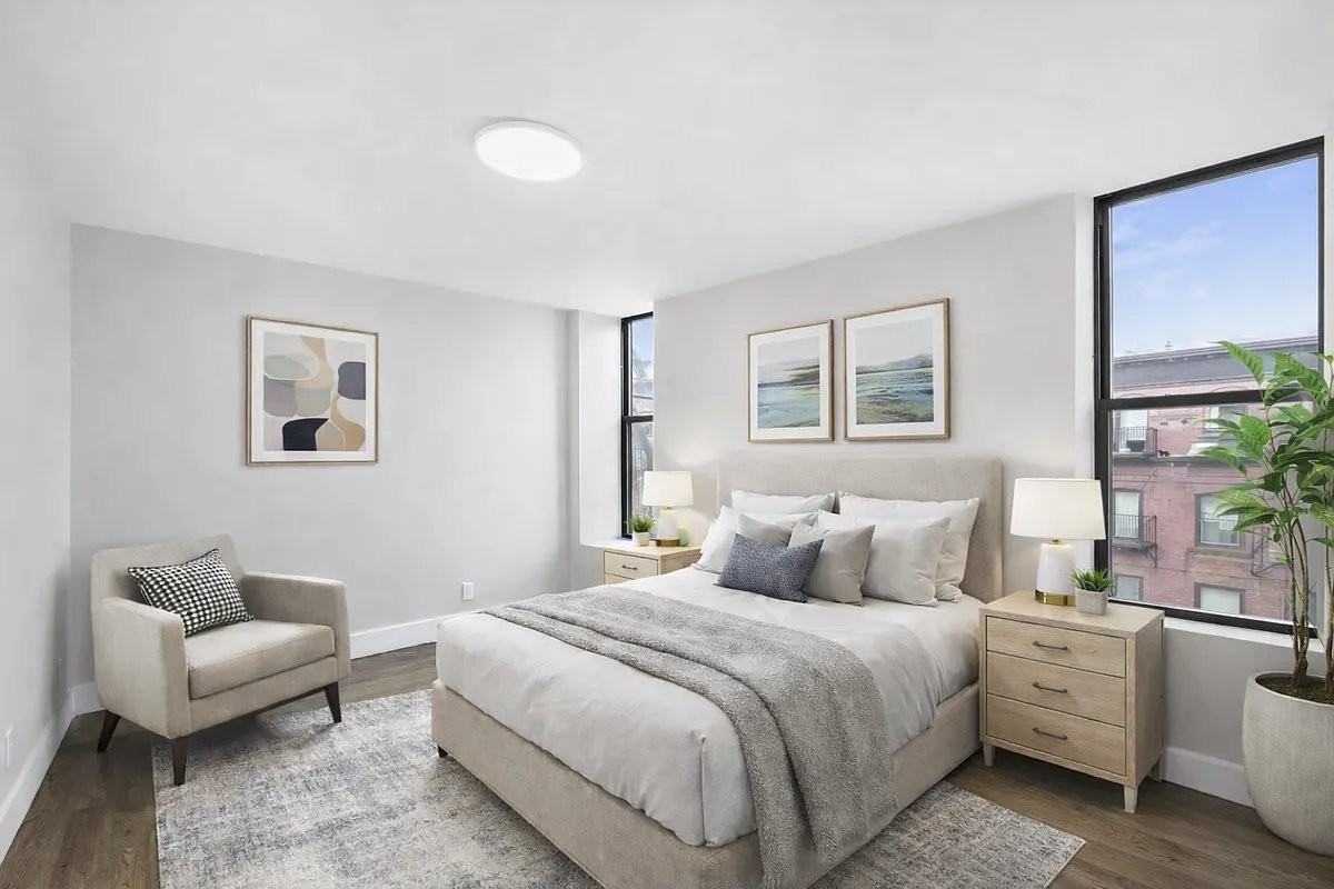 492 11th St #3B - Photo 2 of 5