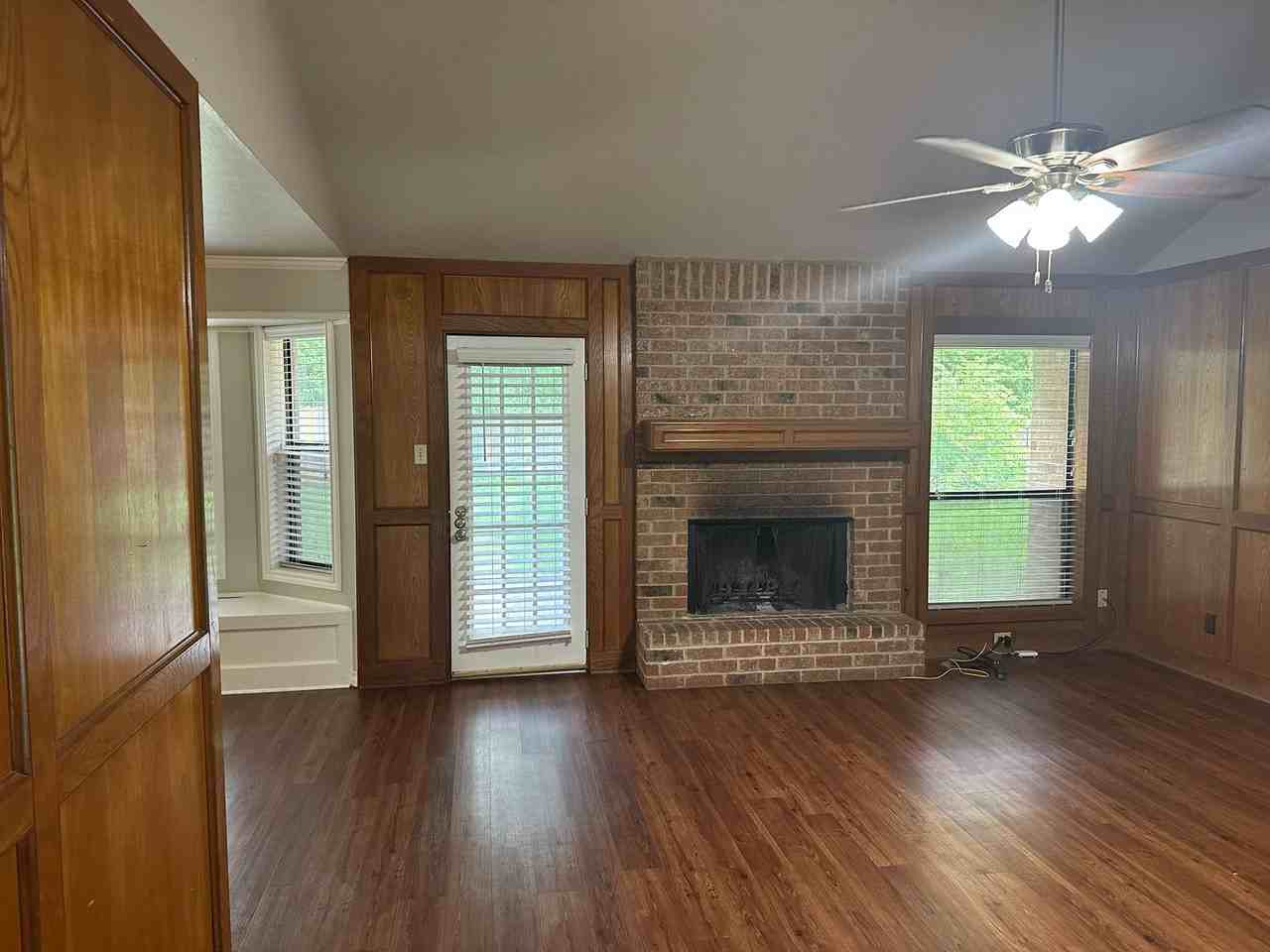 2711 Wilderness Dr - Photo 3 of 25