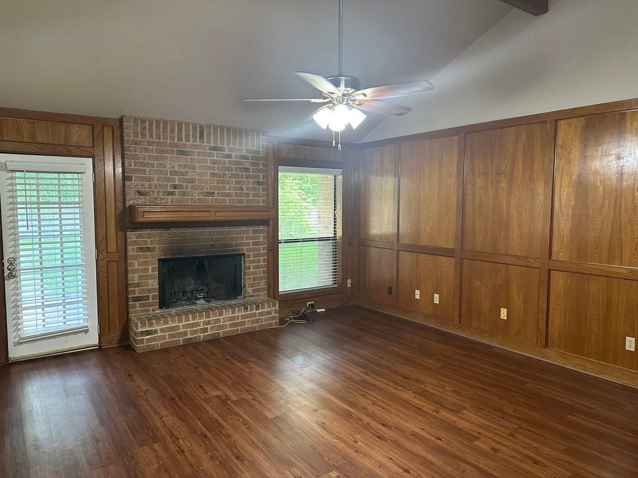 2711 Wilderness Dr - Photo 4 of 25