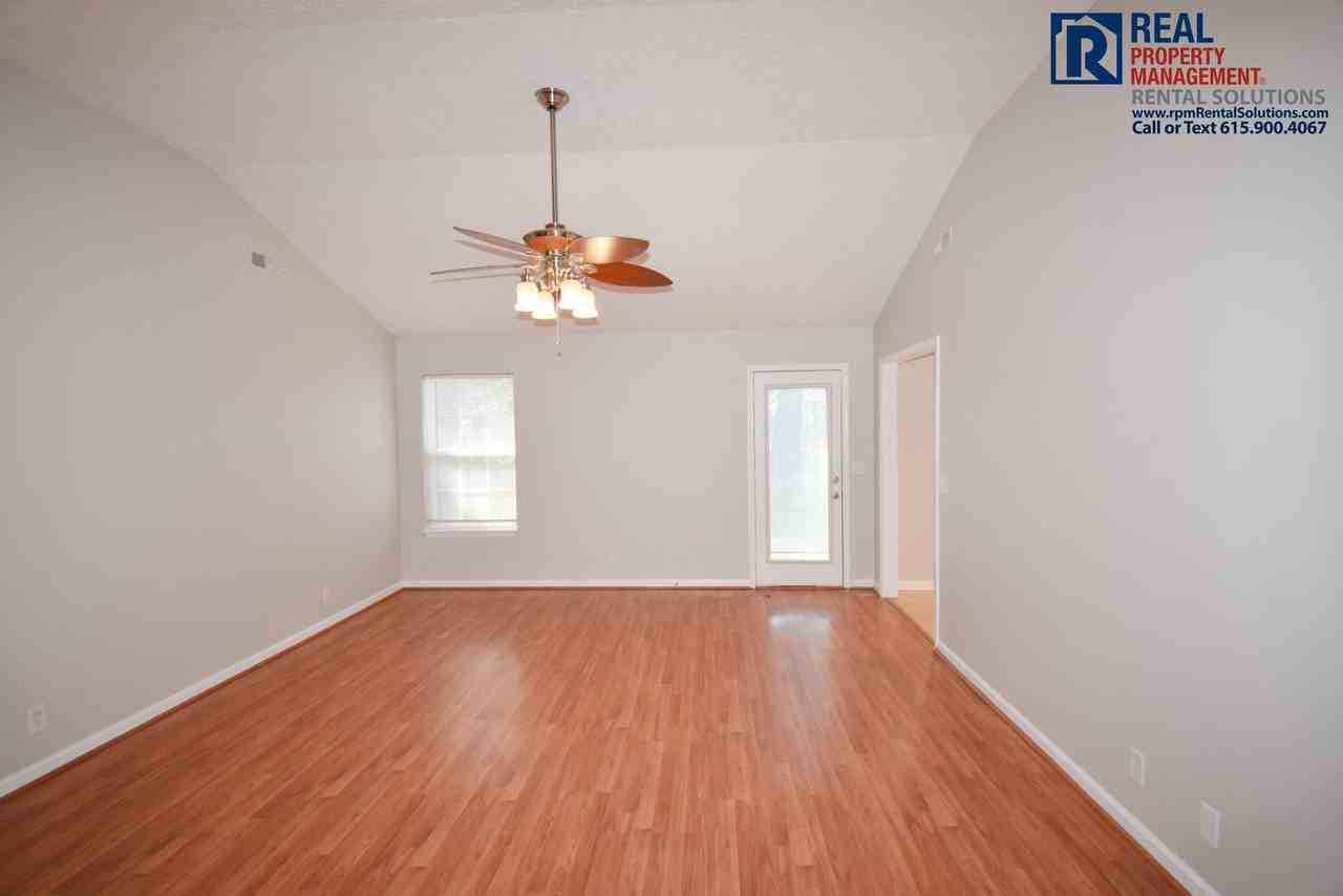 141 Meigs Dr - Photo 4 of 23