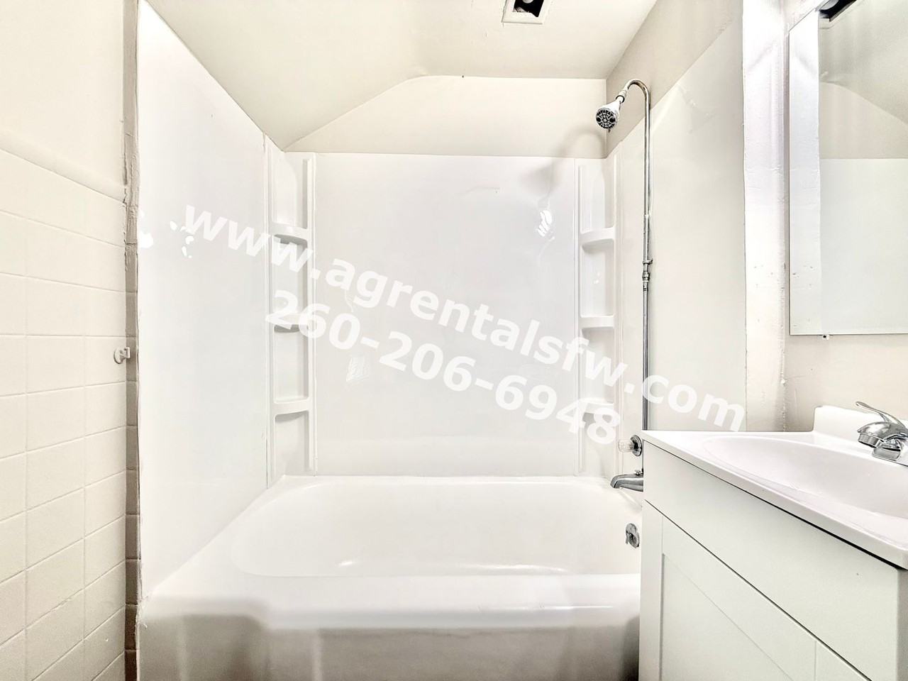 3510 Robinwood Dr - Photo 6 of 17