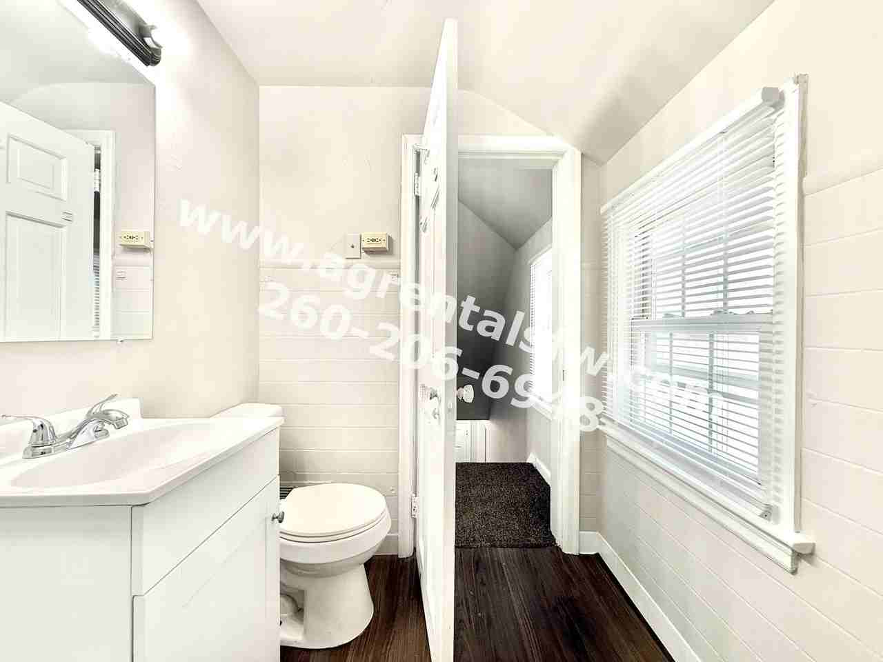 3510 Robinwood Dr - Photo 7 of 17