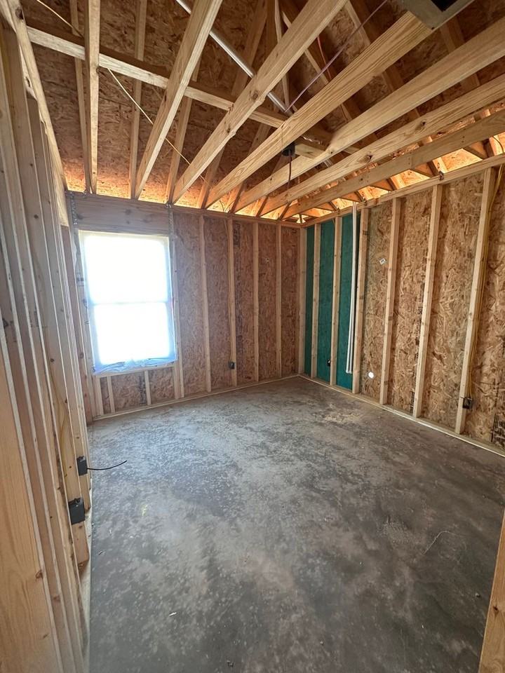 1528 Hallway Dr - Photo 7 of 14