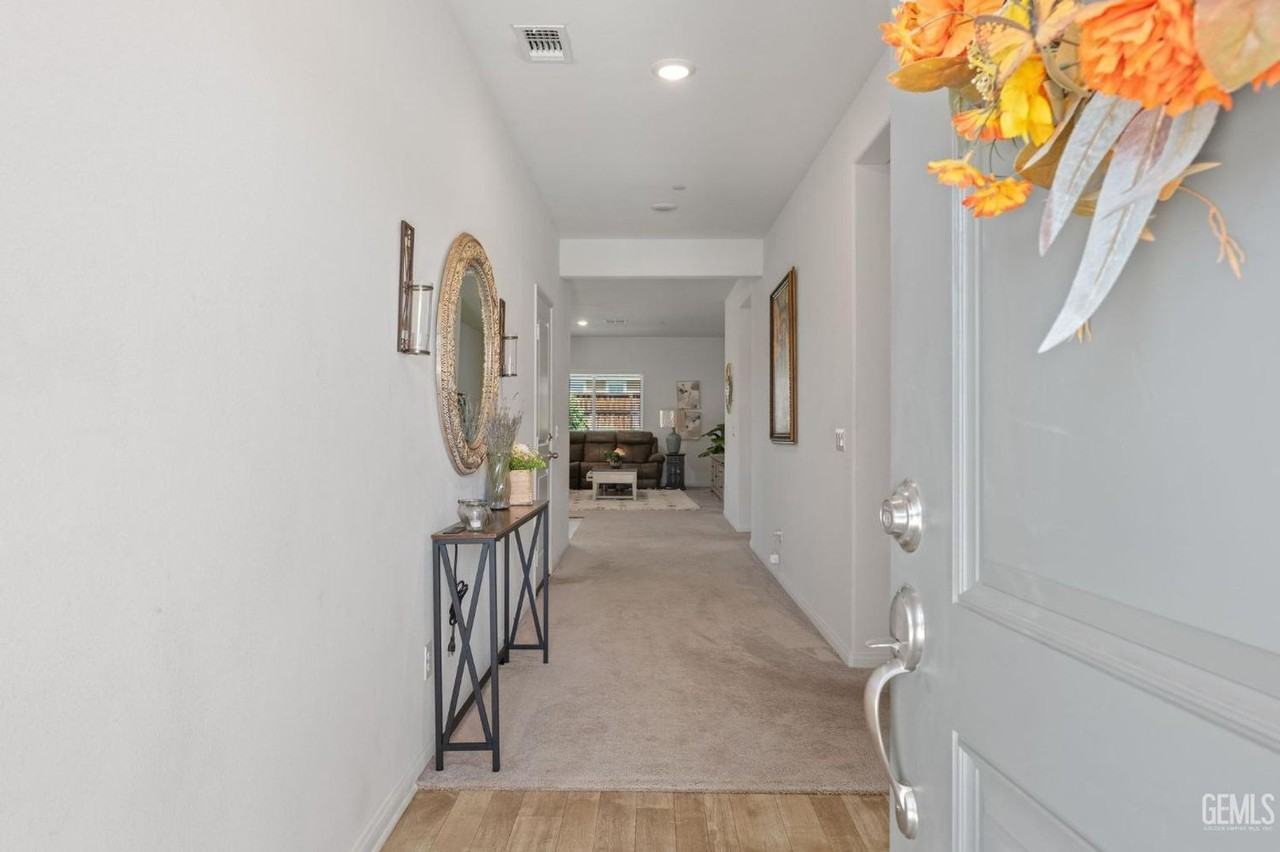 10812 Asuncion Pl - Photo 4 of 31