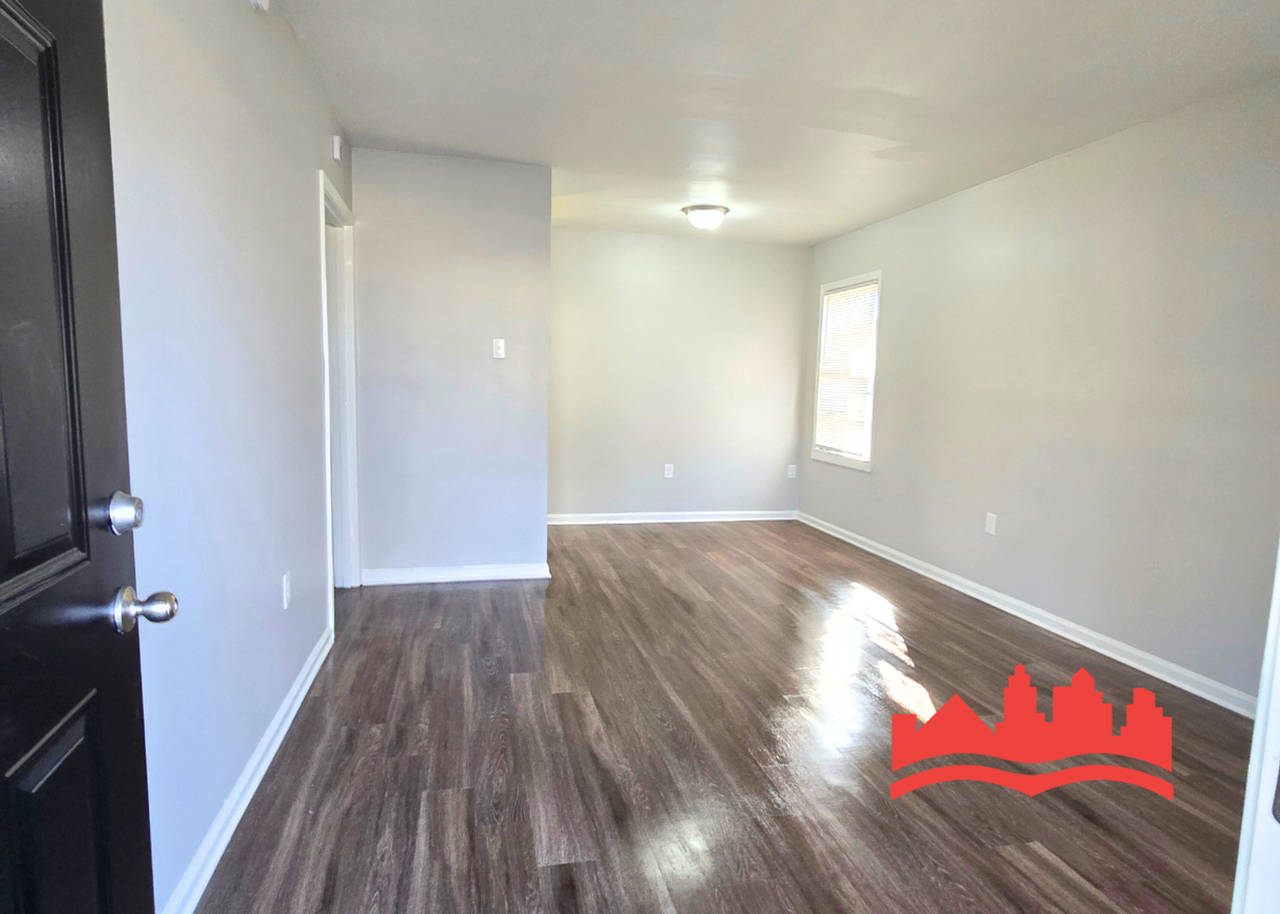 3388 Charlotte Rd - Photo 5 of 14