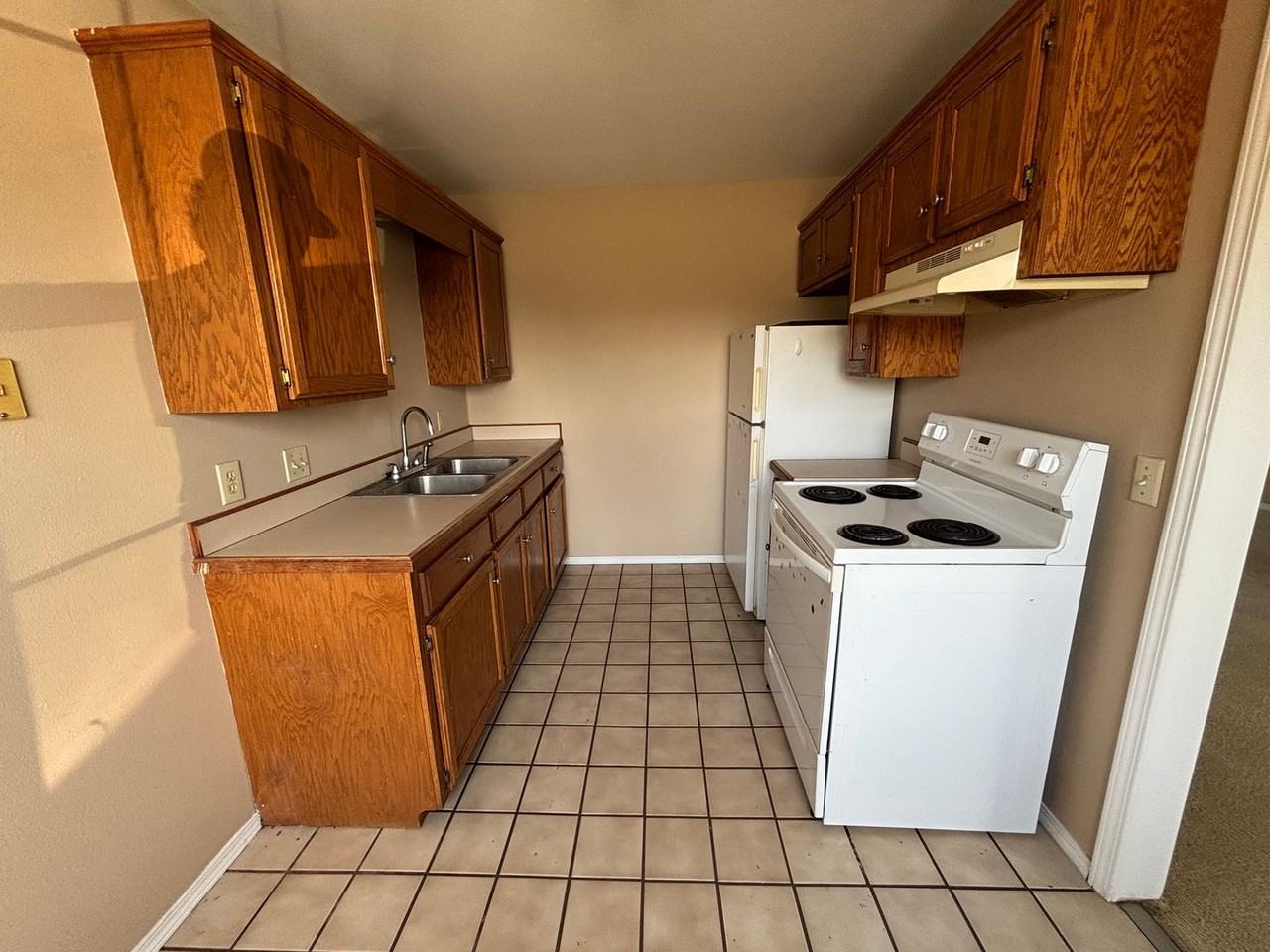 112 W 15th St - Photo 2 of 7