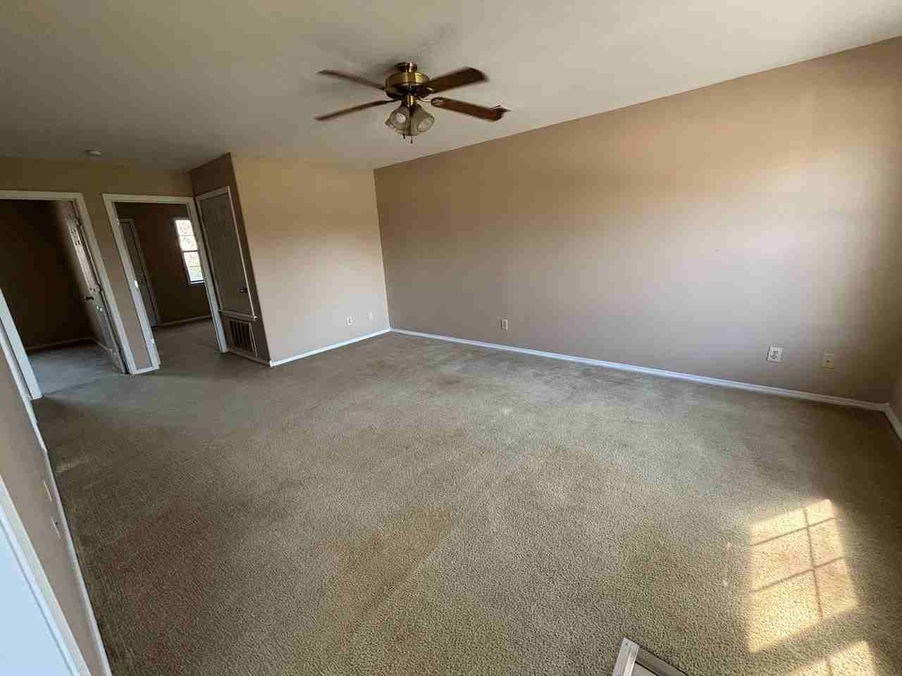 112 W 15th St - Photo 3 of 7