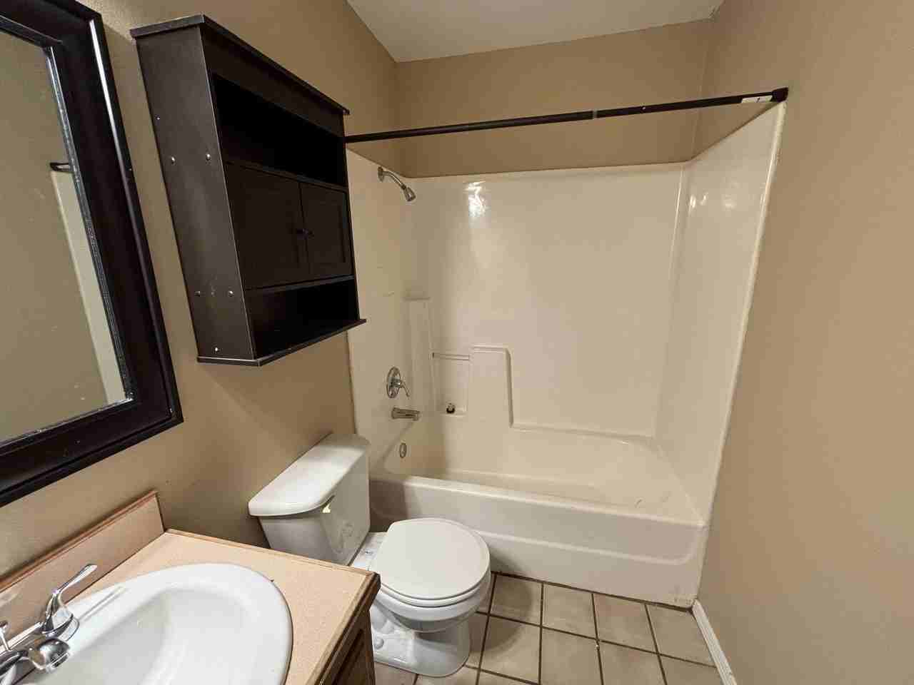 112 W 15th St - Photo 4 of 7