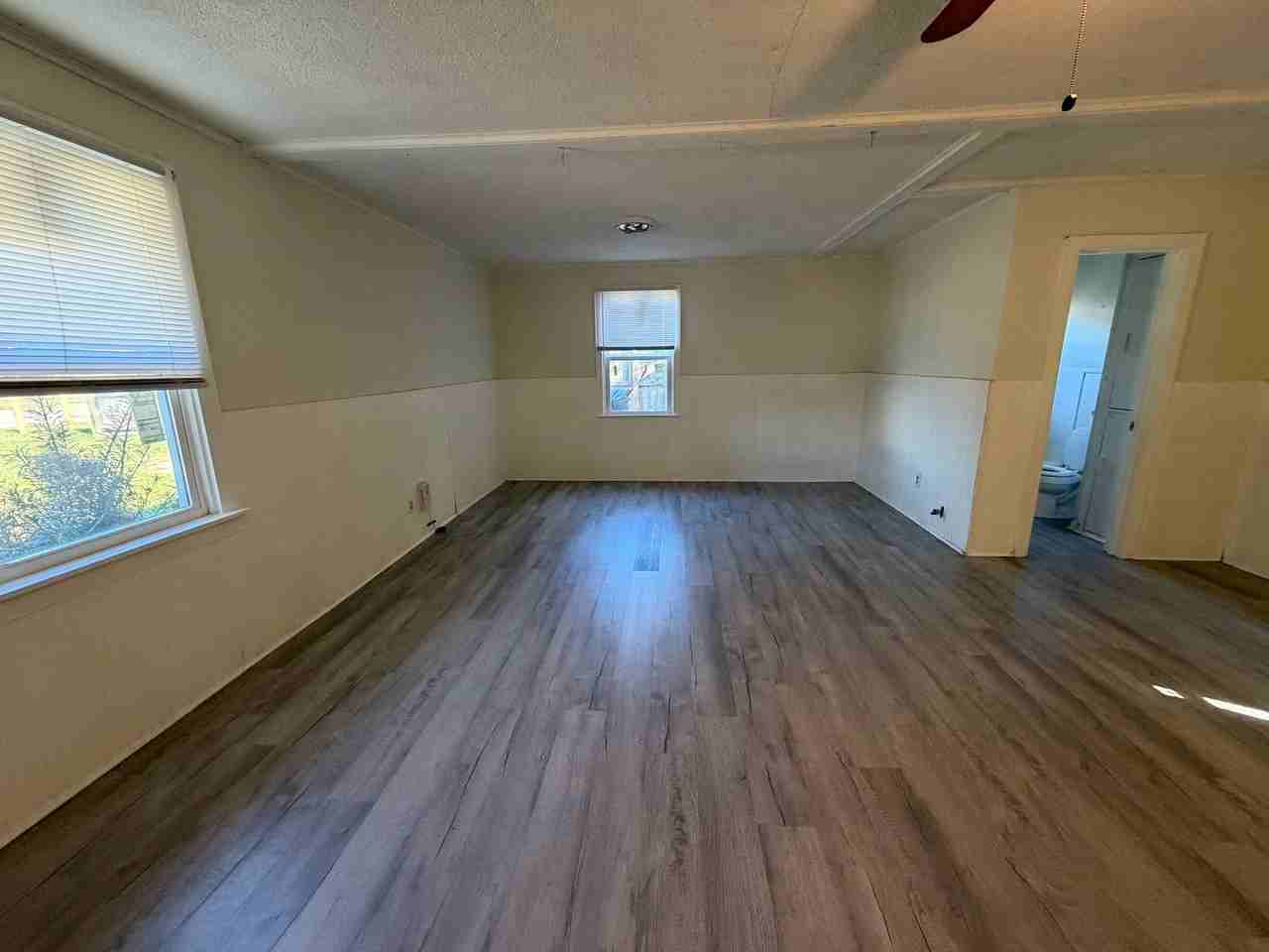 2917 Common St - Photo 2 of 5