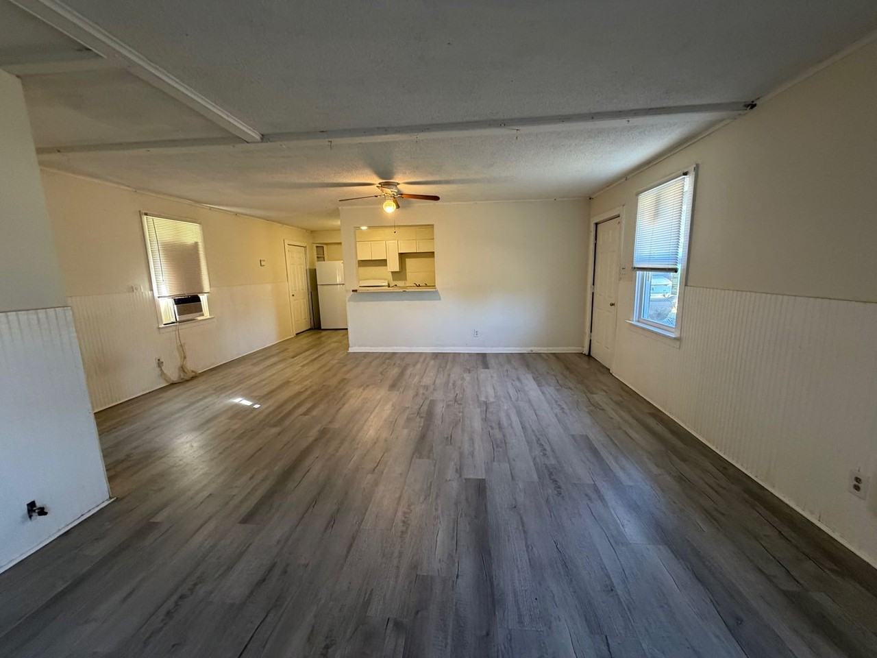 2917 Common St - Photo 3 of 5