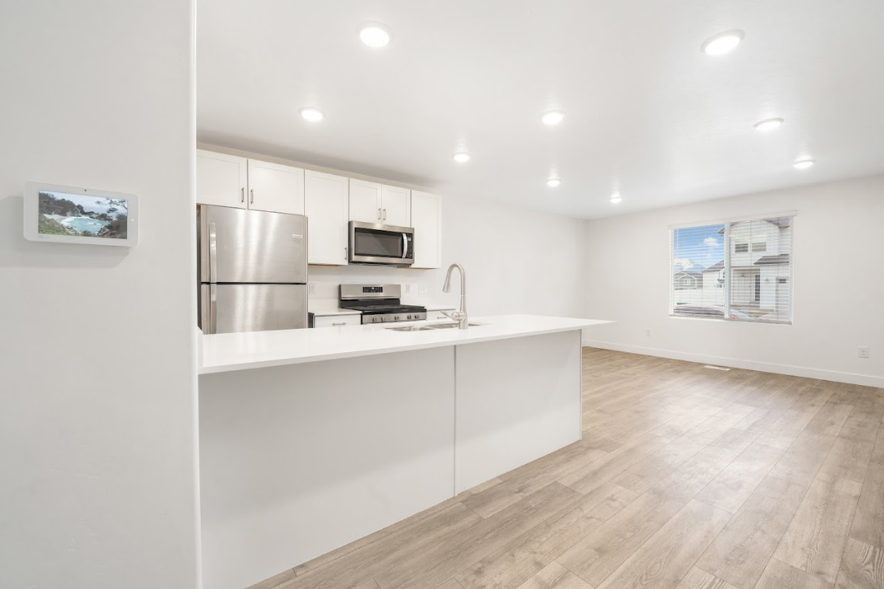 799 N 3860 W - Photo 2 of 15