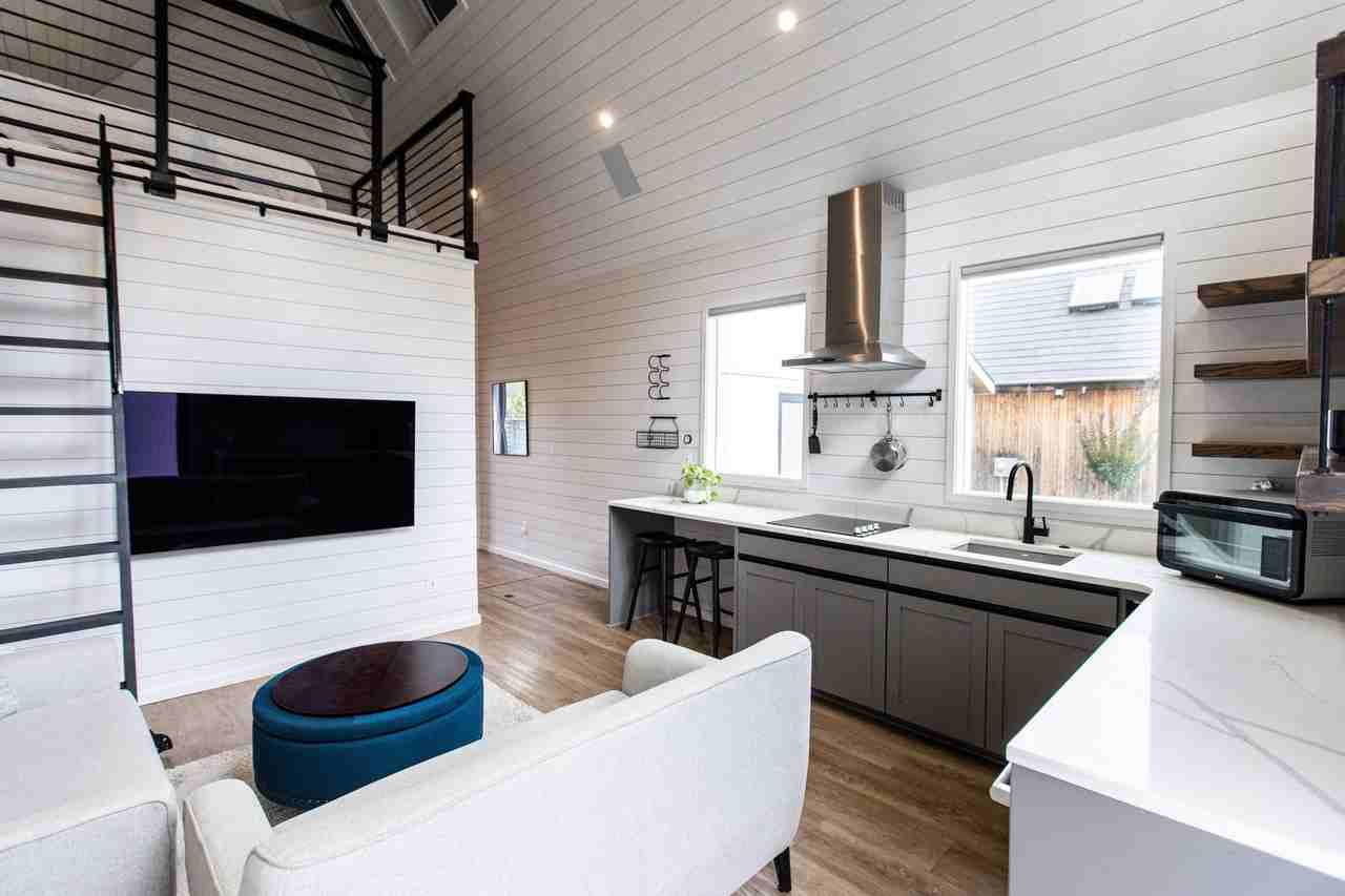 100 Basil Way - Photo 2 of 30