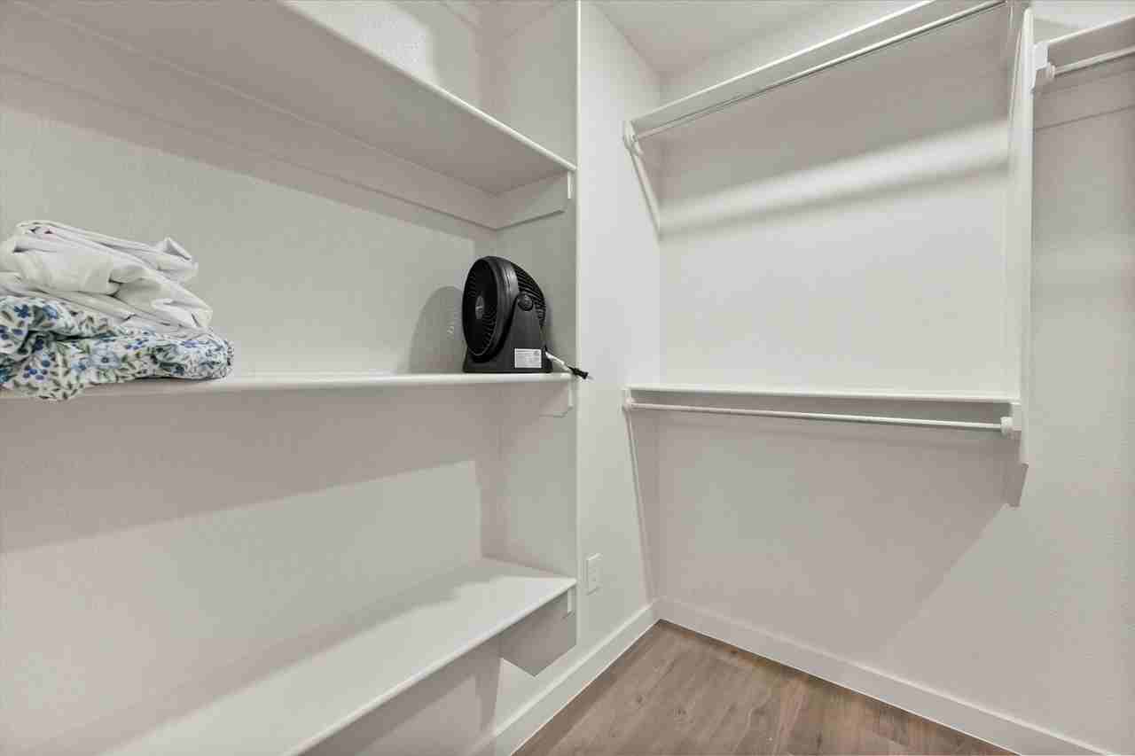 2156 Langford Ave - Photo 7 of 29