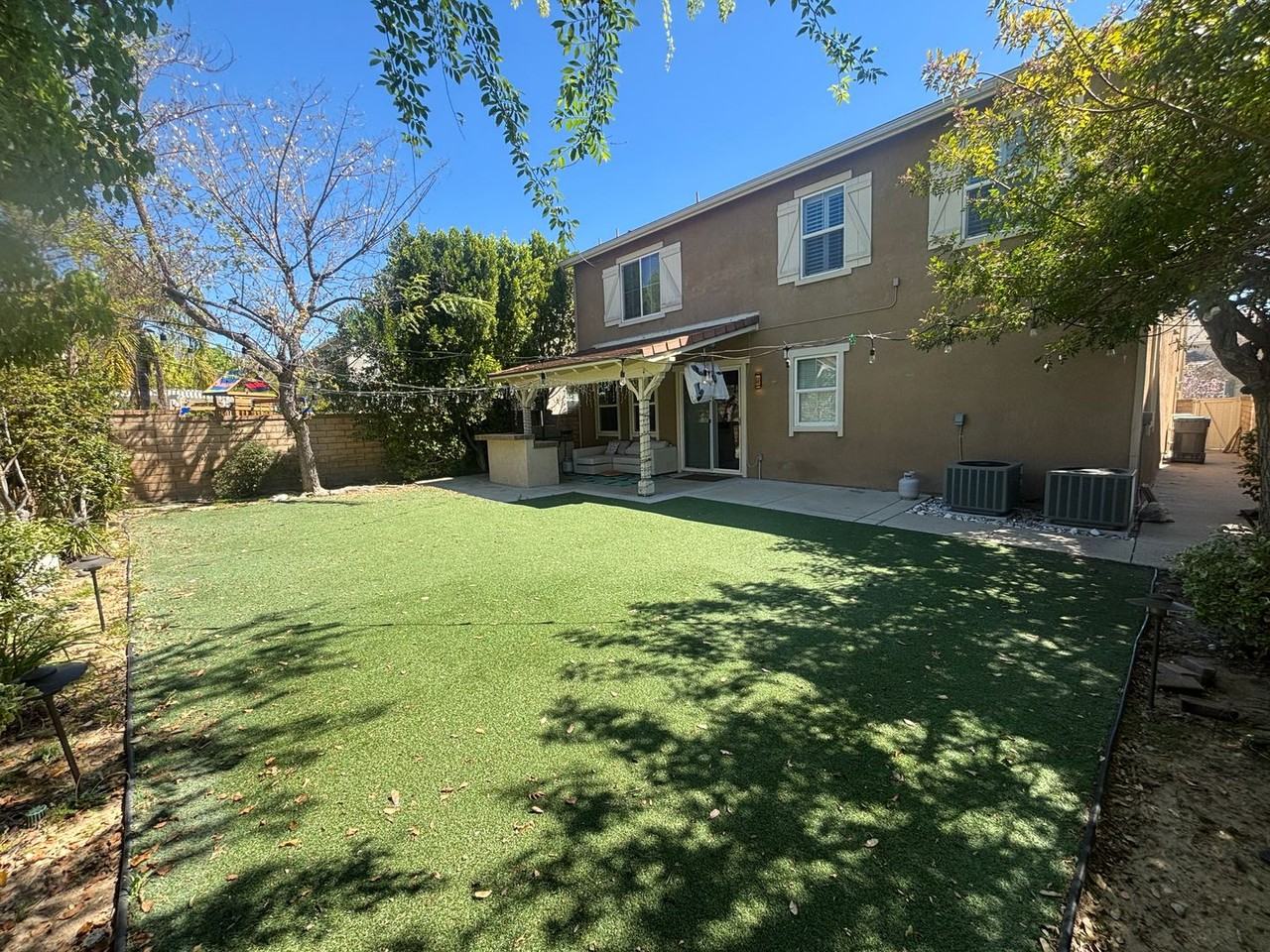 26525 Craftsmen Ct - Photo 2 of 33