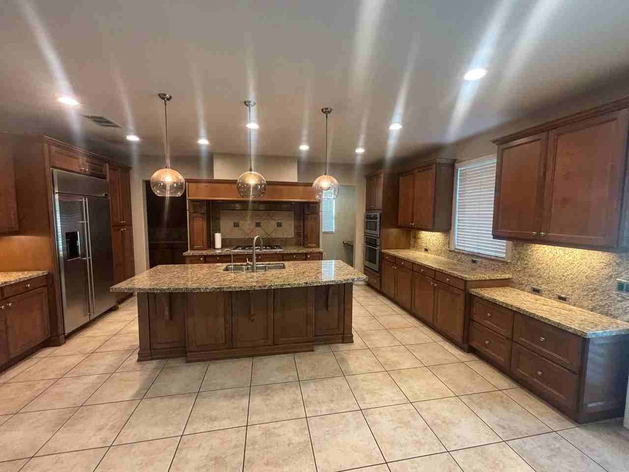 26525 Craftsmen Ct - Photo 3 of 33