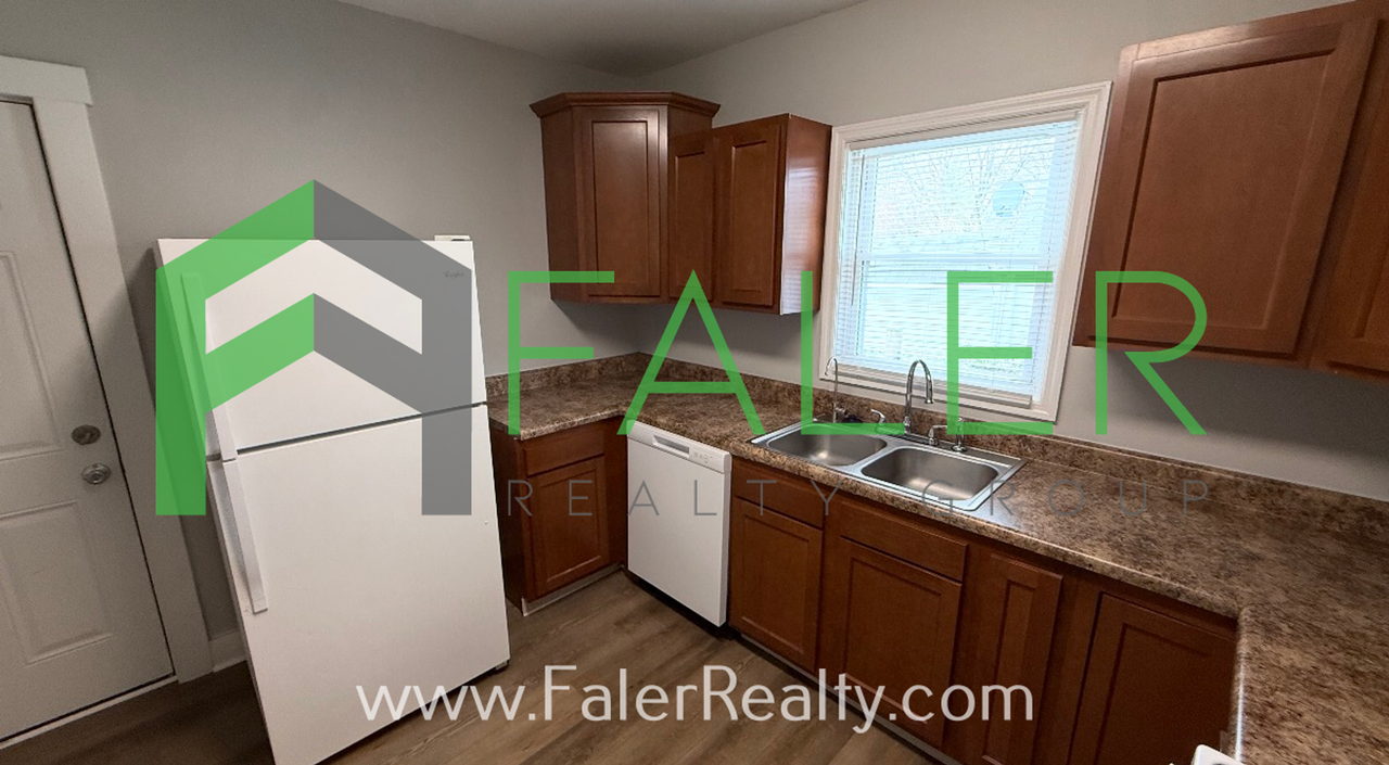 1908 Gondert Ave - Photo 7 of 20