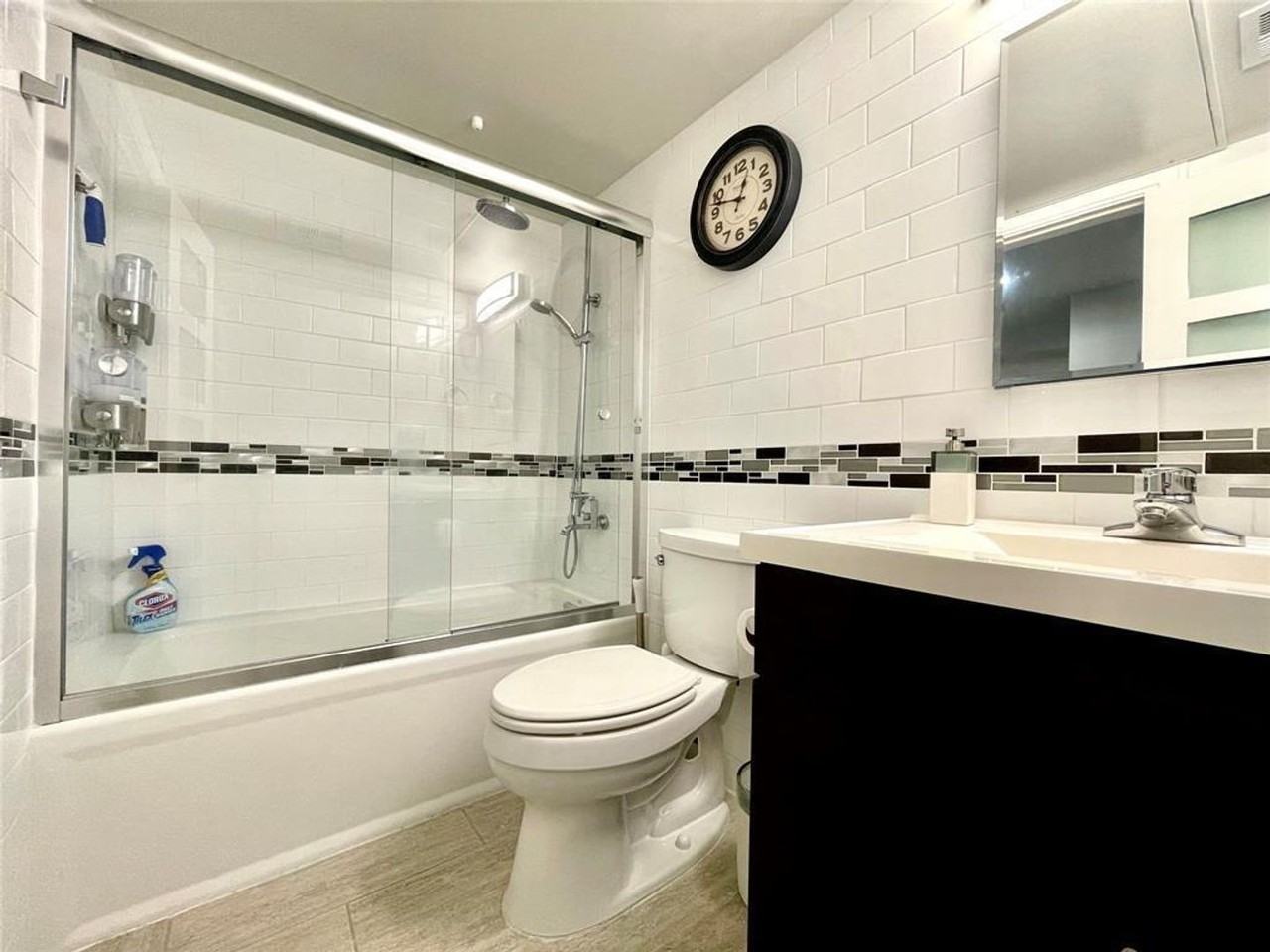 3110 Red River St #D107 - Photo 5 of 8