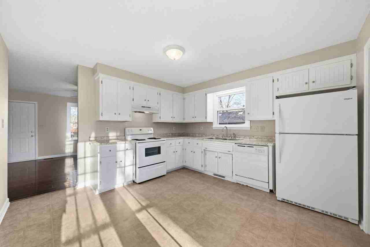 563 Bridgette Dr - Photo 7 of 23