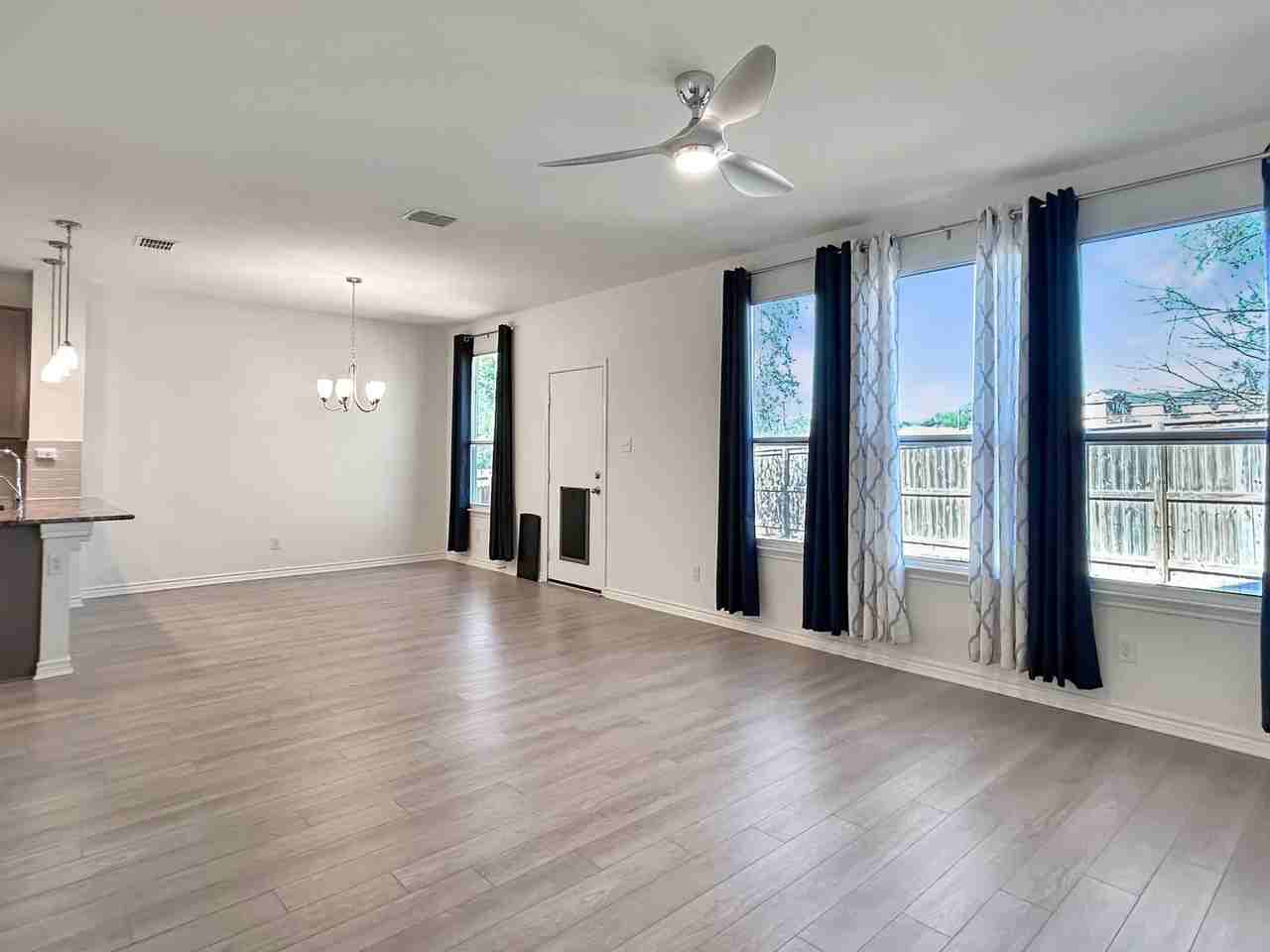 14718 Megan Lee - Photo 3 of 30