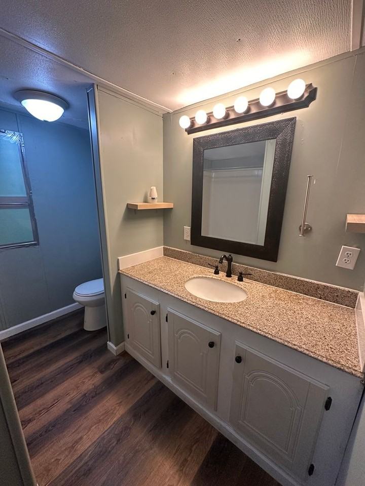 161 Jane Dr - Photo 2 of 16