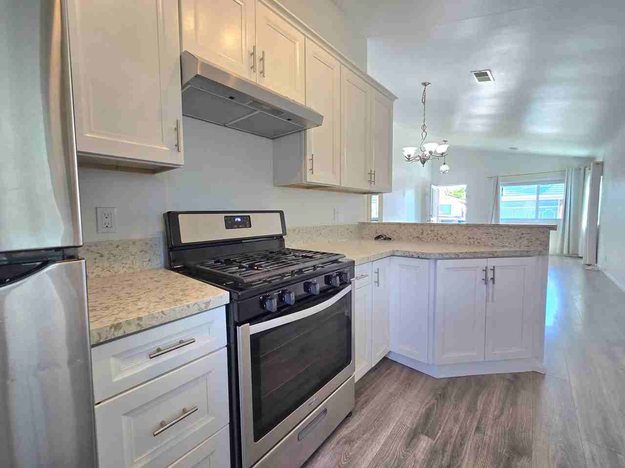 2093 Waterbury Dr - Photo 7 of 23