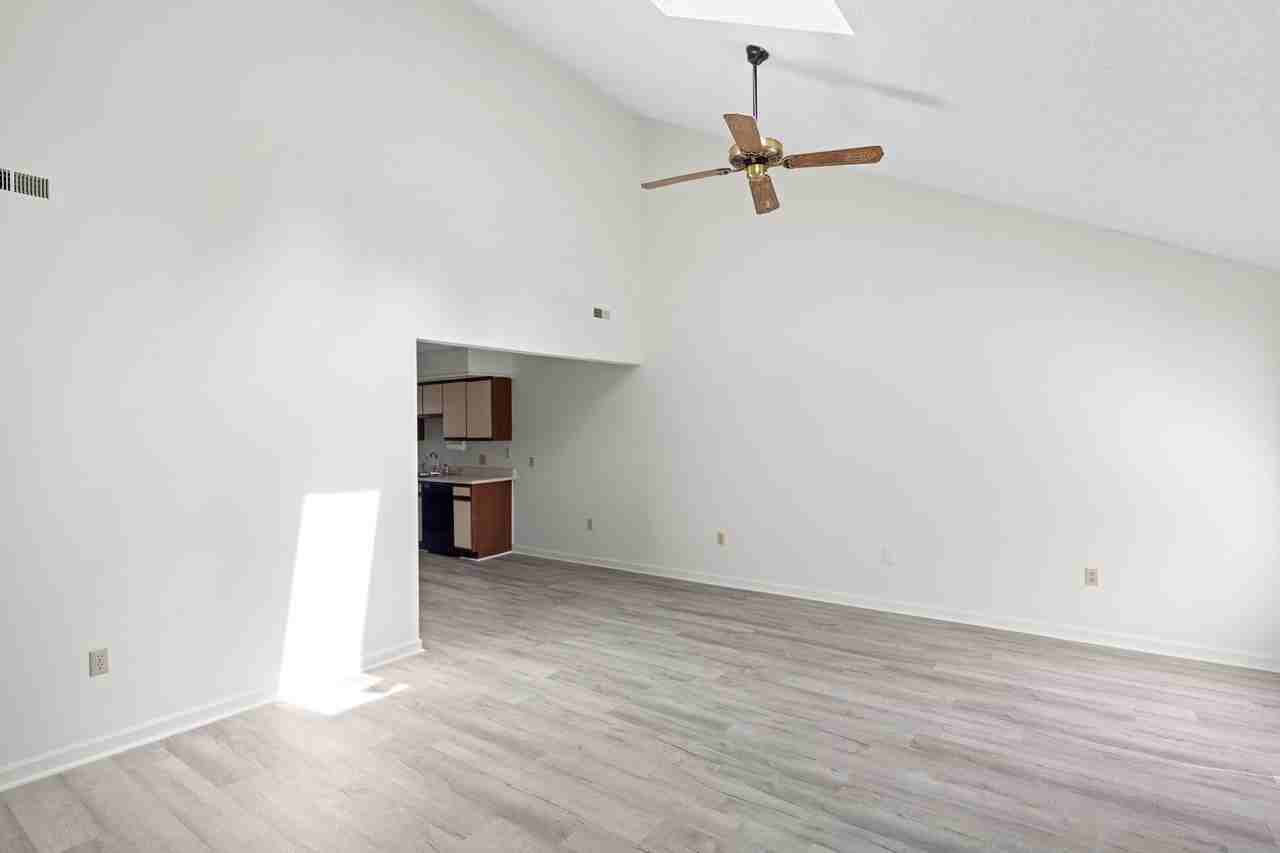 410 Sweeten Way - Photo 5 of 18