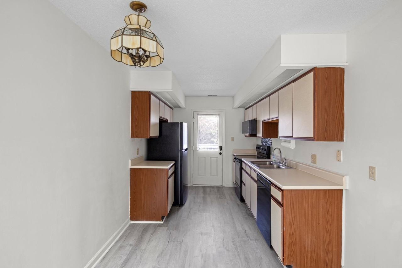 410 Sweeten Way - Photo 7 of 18