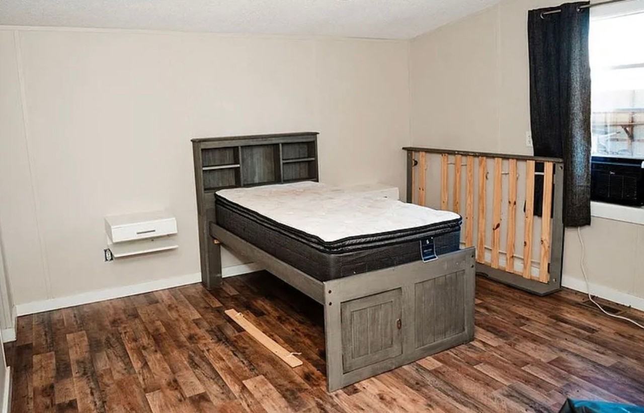 321 Mae Ln - Photo 7 of 11